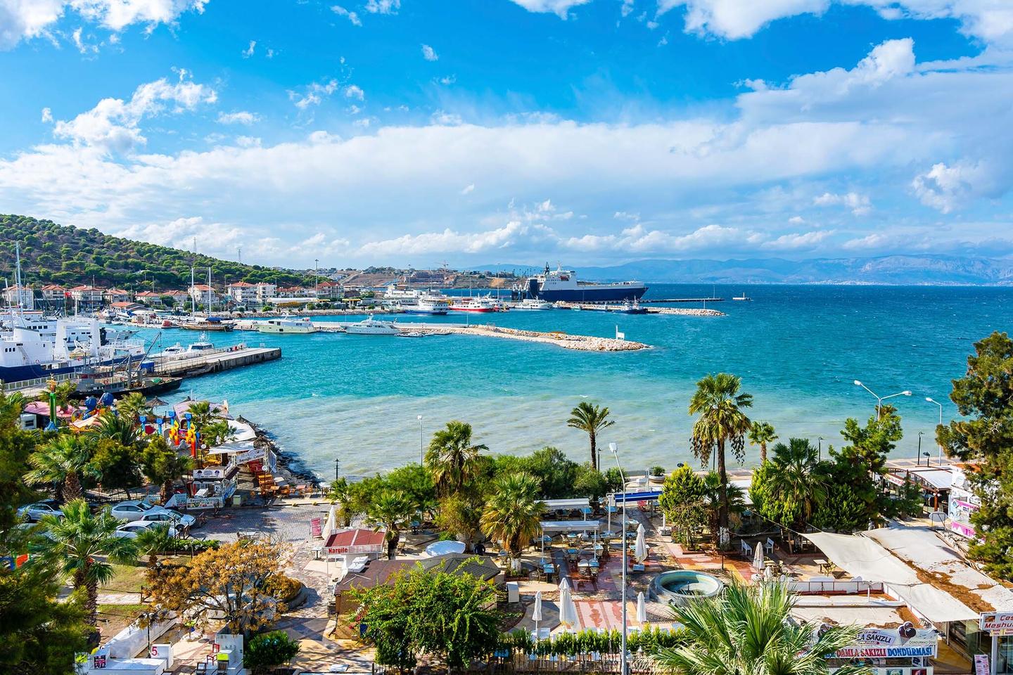 tuerkei-bucket-list-hafenstadt-izmir-an-der-tuerkischen-aegaeis-g-908981432.jpg