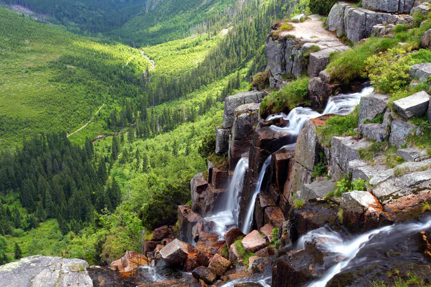 tschechien-riesengebirge-pantschefall-klein-g-163264098.jpg