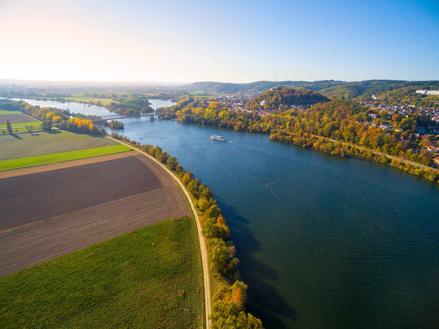 Deutschland-Bayern-Donaustauf-Donaulandschaft-g-1058788810.jpg
