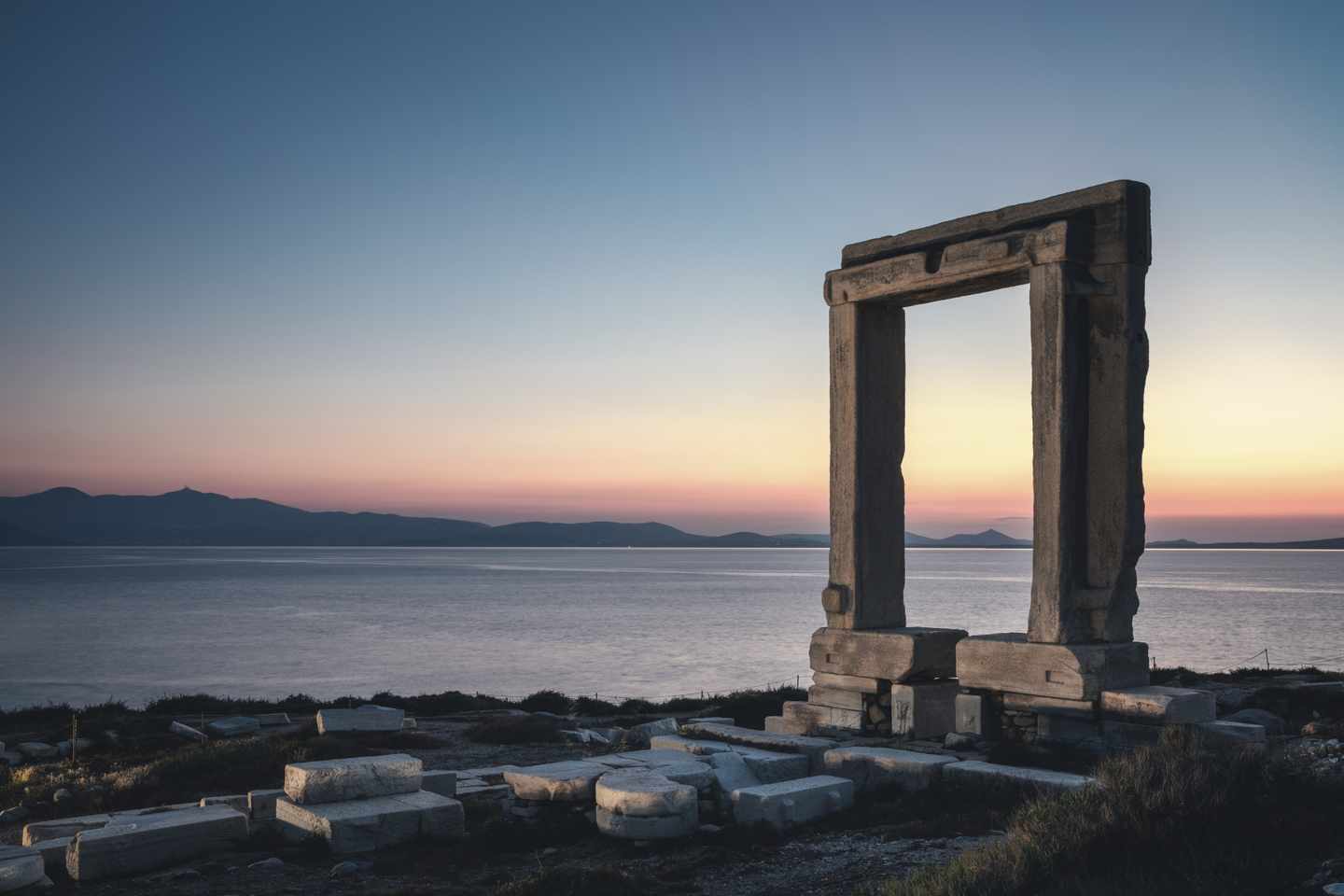 griechenland-naxos-portara-apollontempel-g-1182550017_bearbeitet.jpg