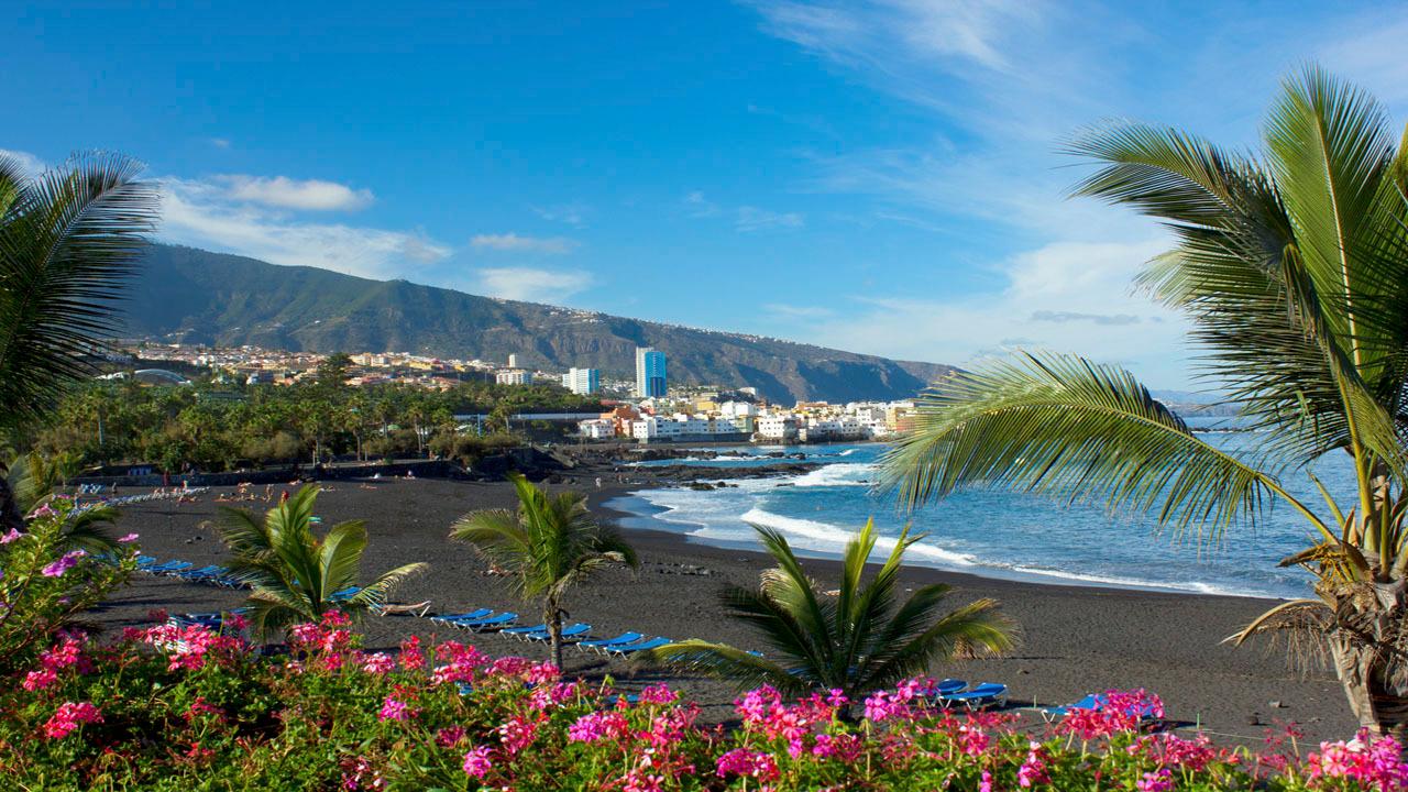 puerto-de-la-cruz-teneriffa-playa-jardin-t-176980934.jpg
