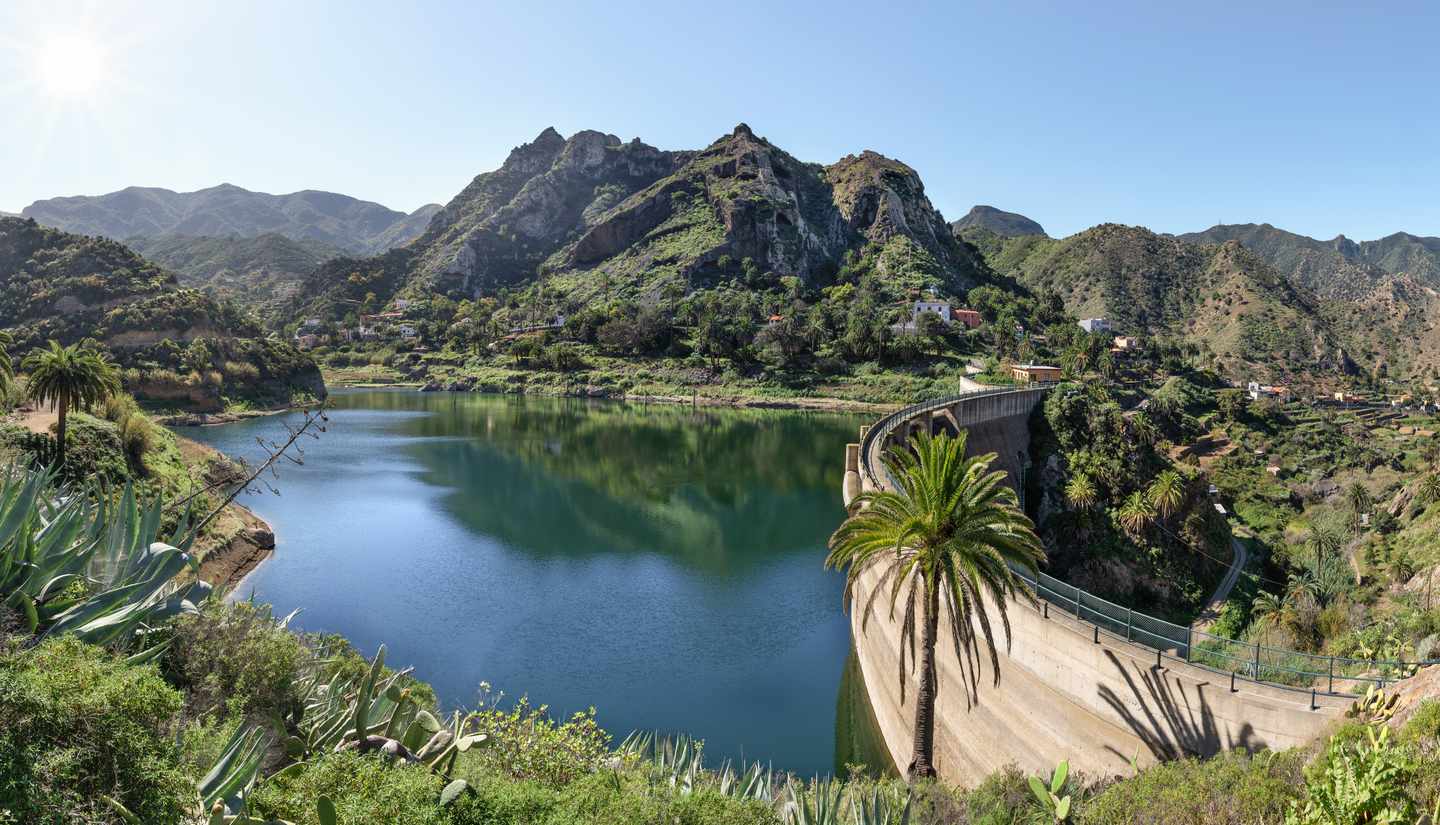 spanien-kanaren-la-gomera-embalse-de-la-encantadora-in-vallehermoso-g-1230862408-2.jpg