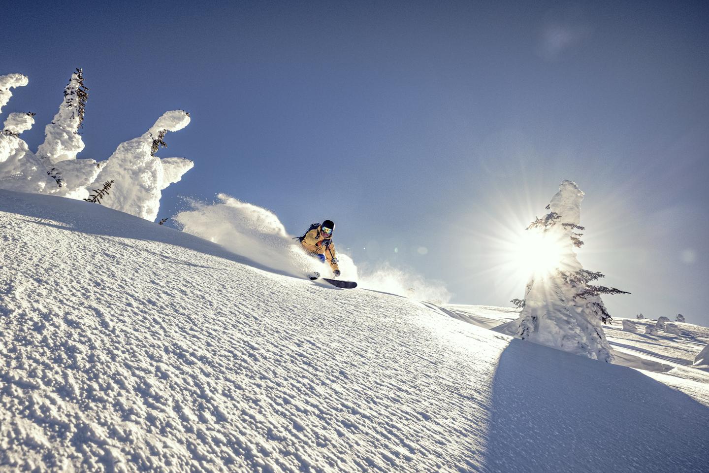 bltccc8b4f85895a22a-skifahrer-im-tiefschnee-sonne-g-1311330516-2.jpg skifahrer-im-tiefschnee-sonne-g-1311330516-2.jpg