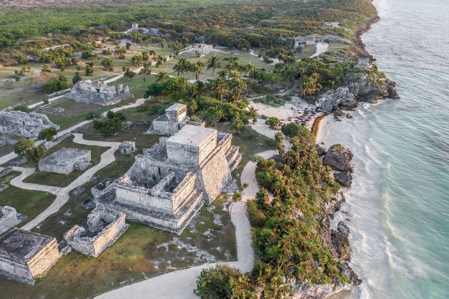 mexiko-yucatan-tulum-ruinen-el-castillo-g-1196943103.jpg