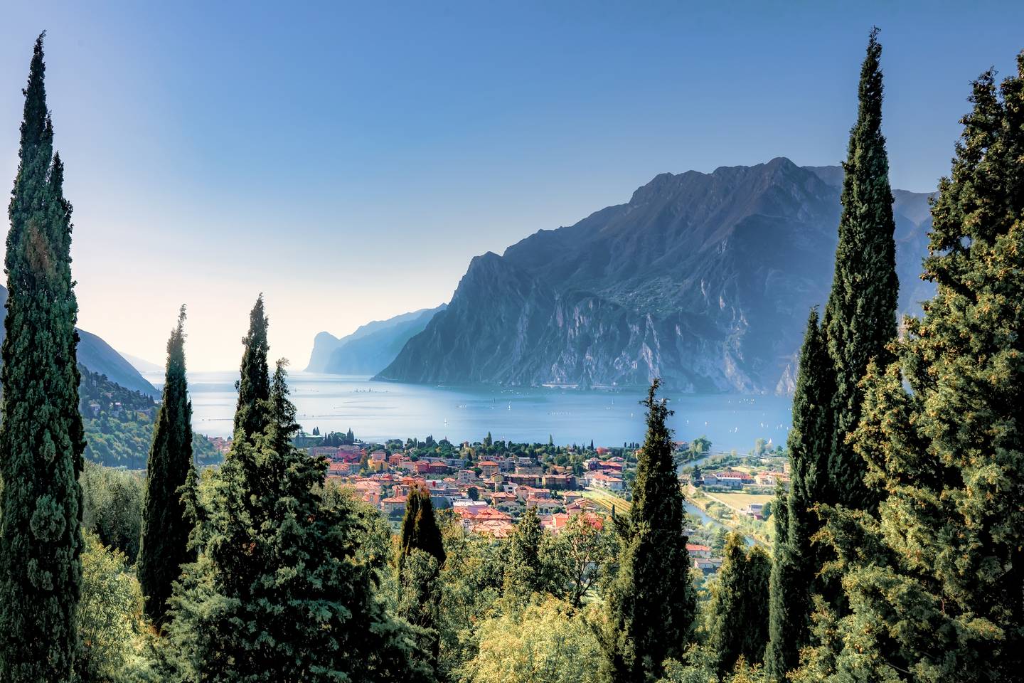 italien-gardasee-torbole-g-1186543775.jpg