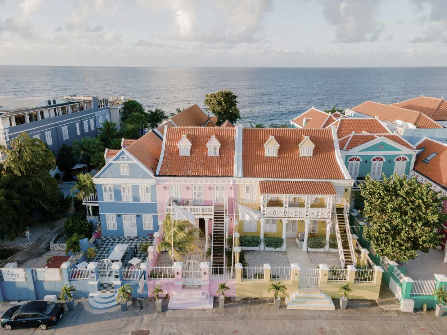 karibik-curacao-willemsstad-punda-bunte-haeuser-g-1489082244.jpg