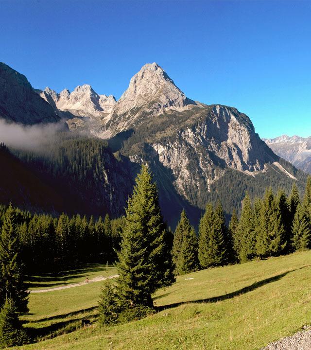 Zu den Angeboten Urlaub in den Bergen - Tirol
