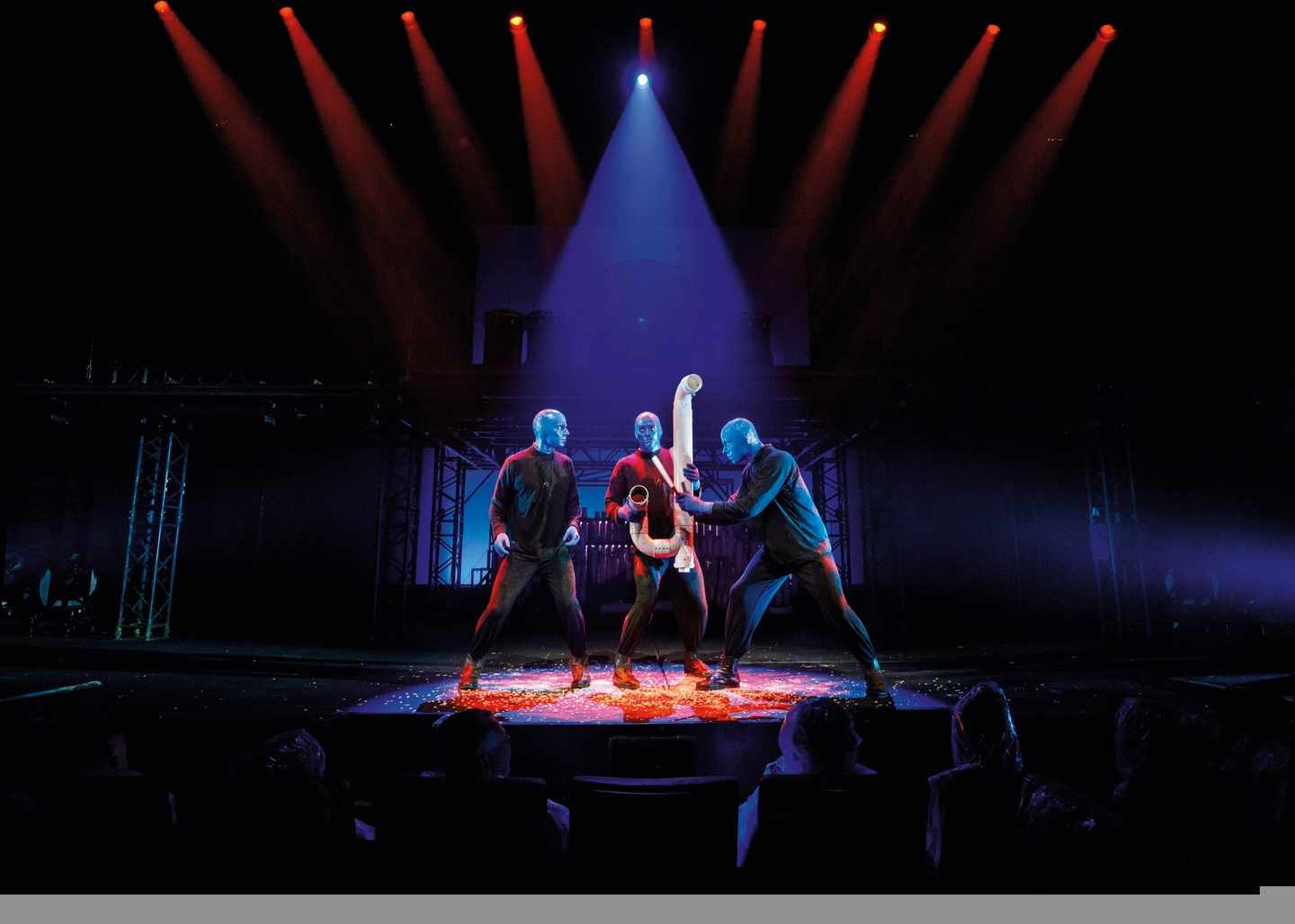blue-man-group-berlin-prio2_neue_show_drumbone.jpg