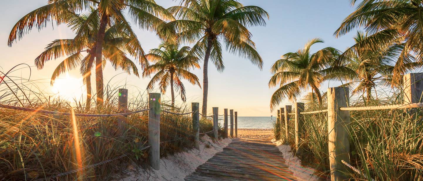 blt5d776f4c4a047dc3-usa-florida-key-west-passage-zum-strand-bei-sonnenaufgang-g-861408794.jpg usa-florida-key-west-passage-zum-strand-bei-sonnenaufgang-g-861408794.jpg