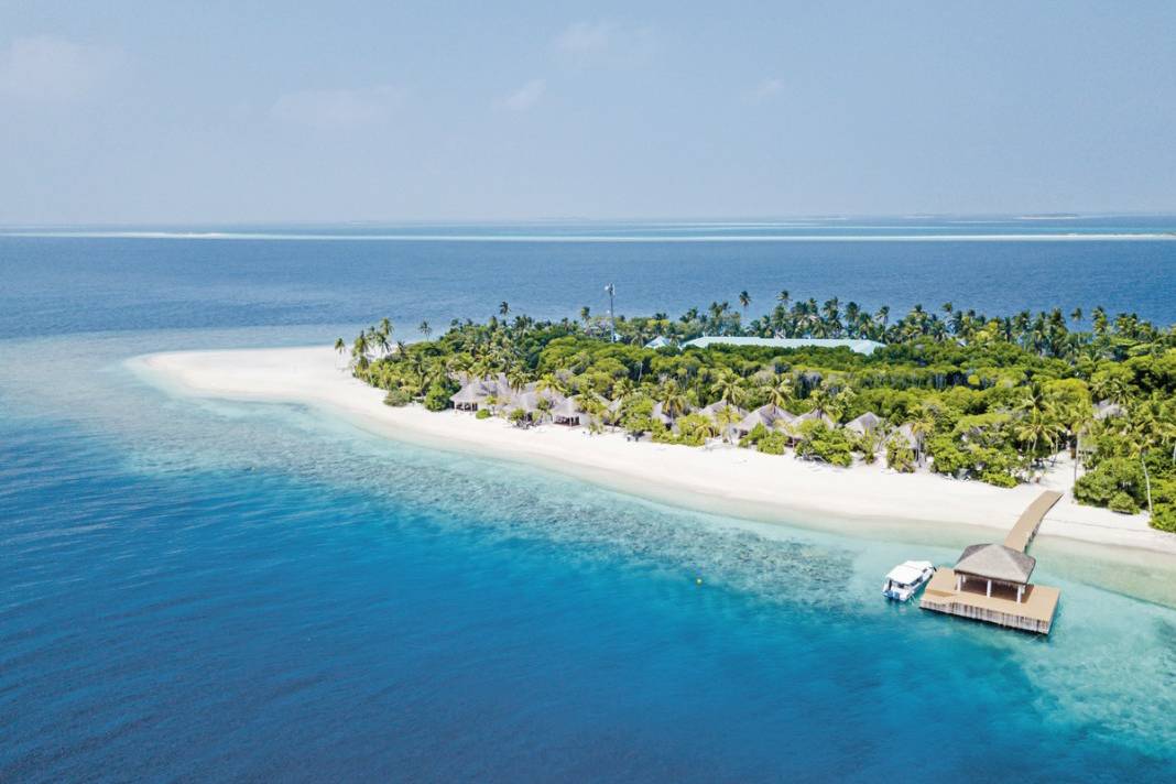 malediven-dreamland-the-unique-sea-and-lake-resortspa-luftansicht-DER_ATC_MLE13144B_S23_2.jpg
