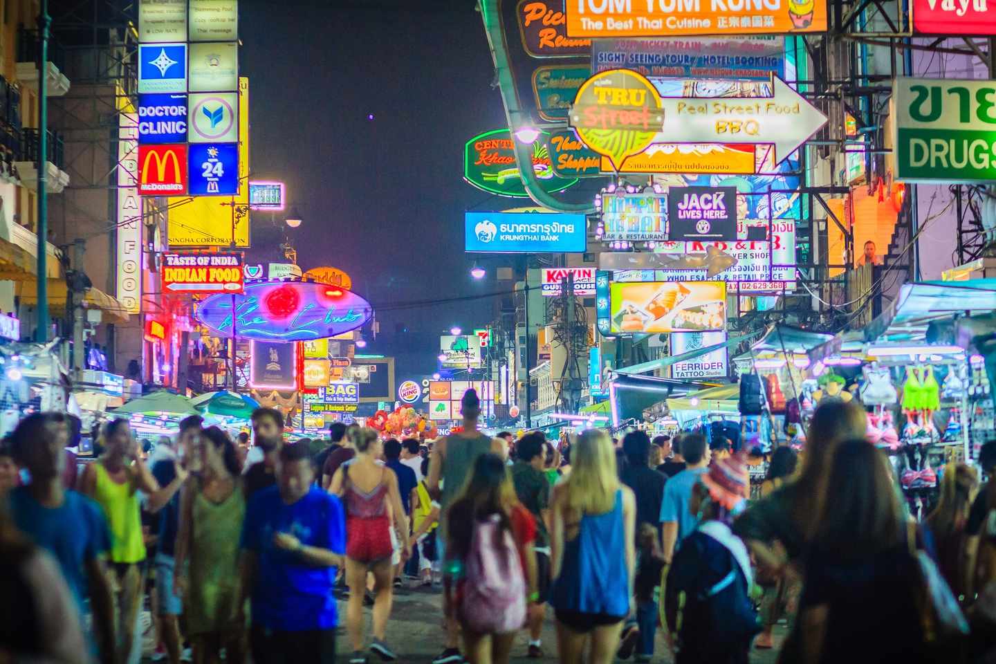 thailand-bangkok-khao-san-road-t-902426136.jpg