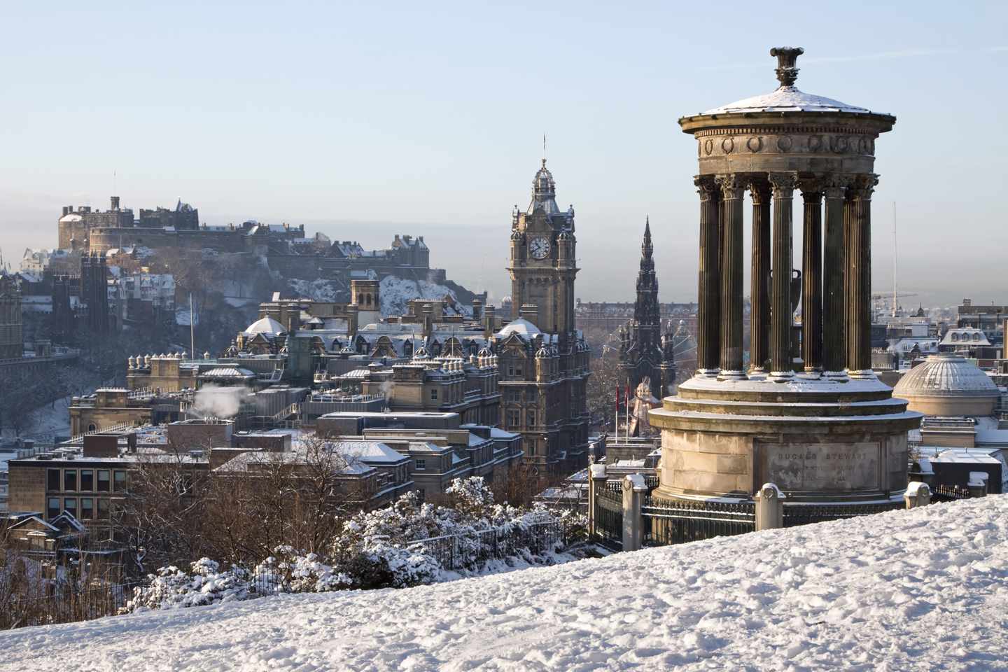 schottland-edinburgh-schloss-im-winter-g-506397224_bearbeitet.jpg