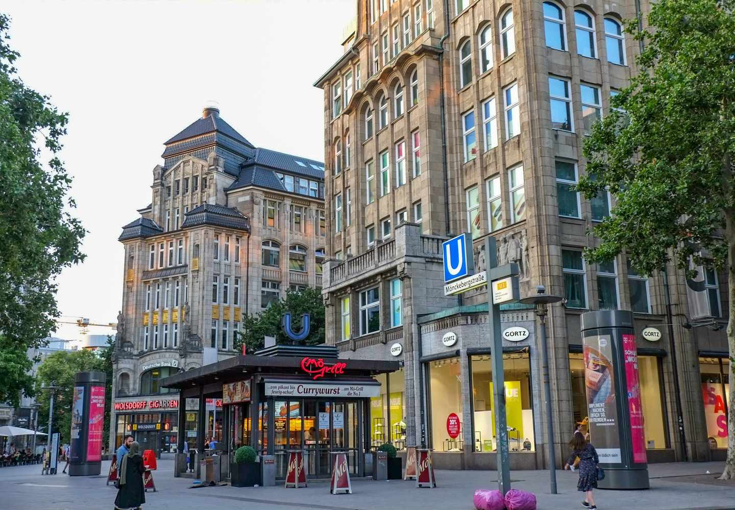 hamburg-moenckebergstrasse-privat.jpg