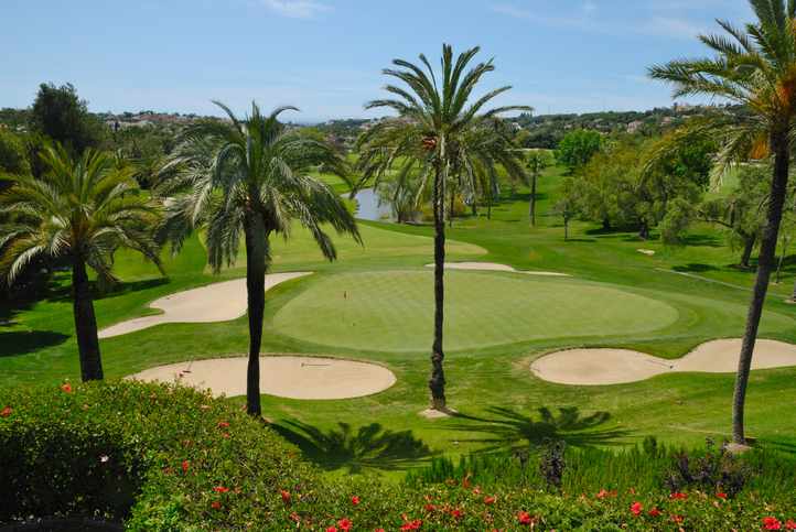 spanien-marbella-golf-valley-g-475058039.jpg