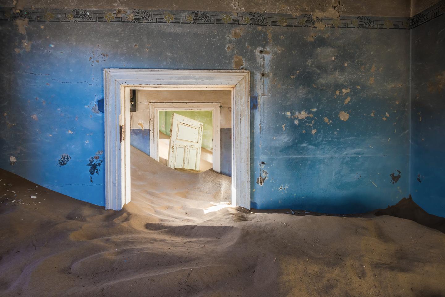 blt586f4ecb94b5e9ab-afrika-namibia-kolmanskop-luderitz-g-1665090360.jpg afrika-namibia-kolmanskop-luderitz-g-1665090360.jpg