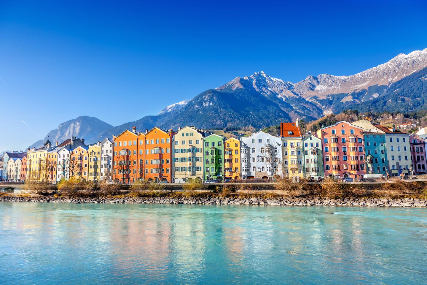 oesterreich-innsbruck-stadtansicht-g-640133792.jpg