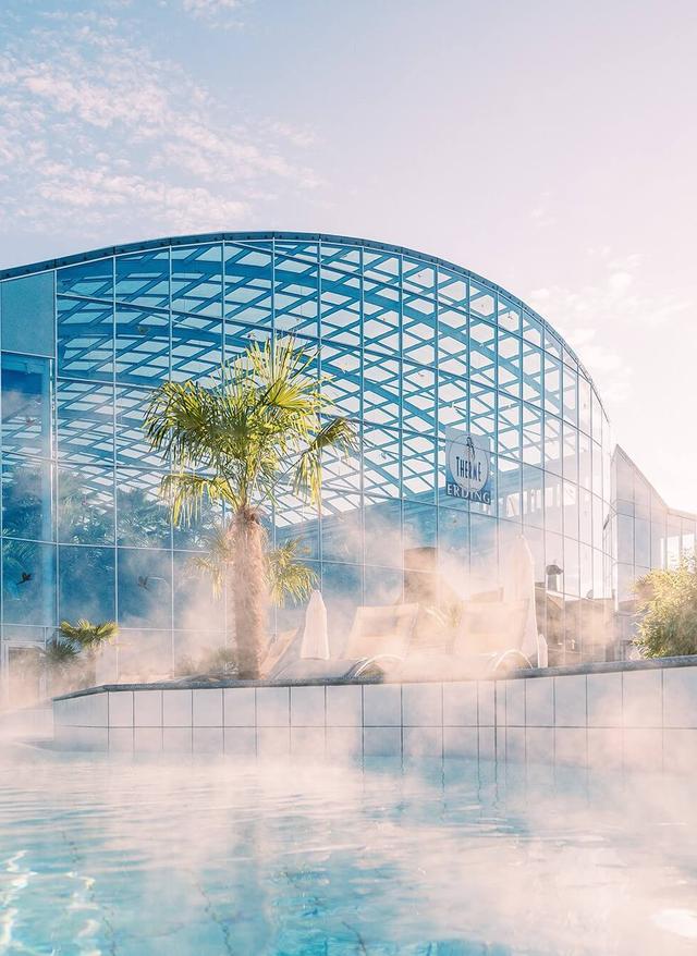 Therme Erding: Angebote und Tickets therme_erding_wellenbad_crazy_river.jpg