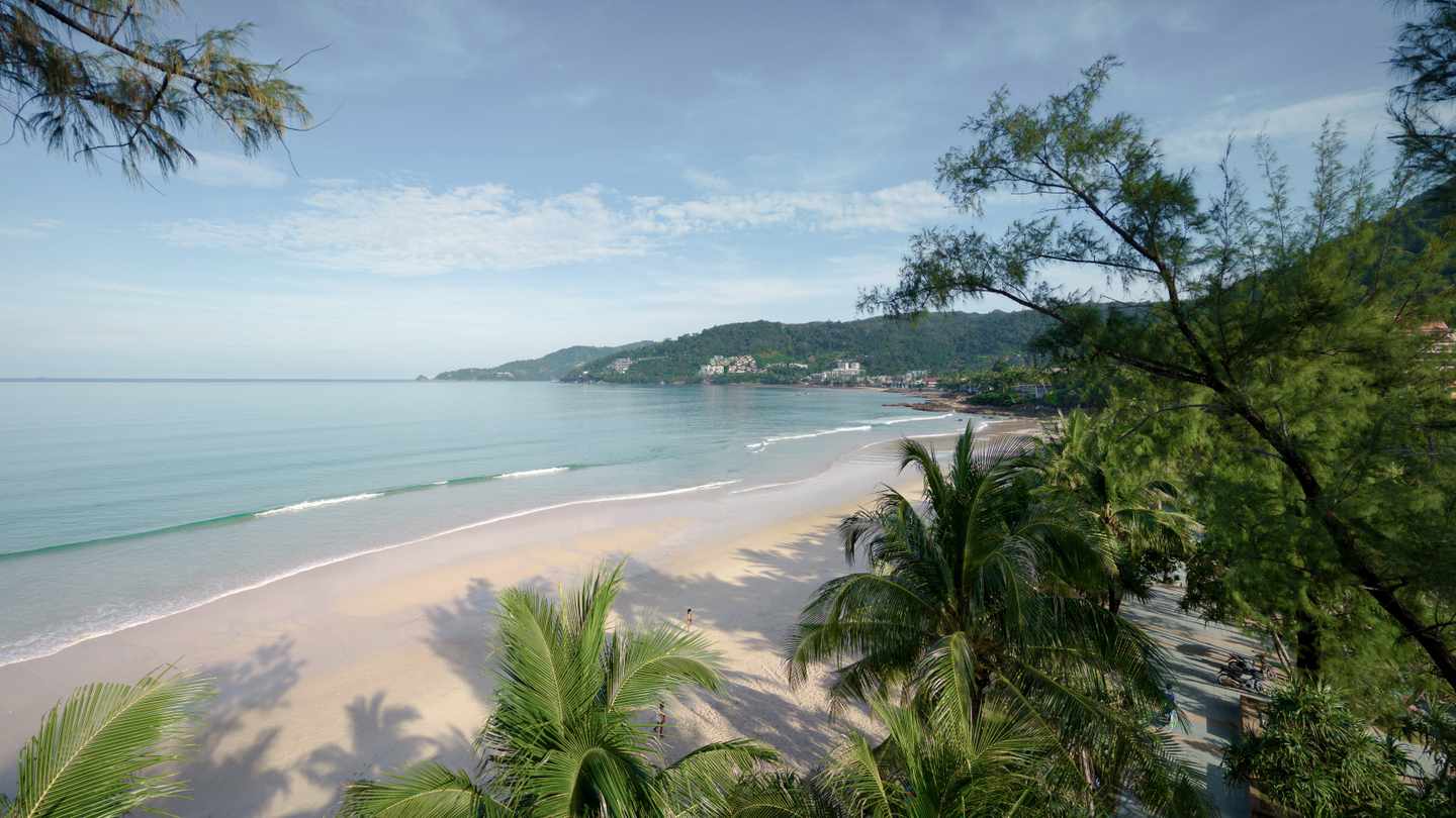 thailand-phuket-patong-beach-bei-sonne-g-1439802183.jpg
