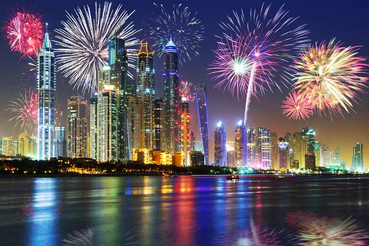 vae-dubai-silvester-skyline-g-533401287.jpg