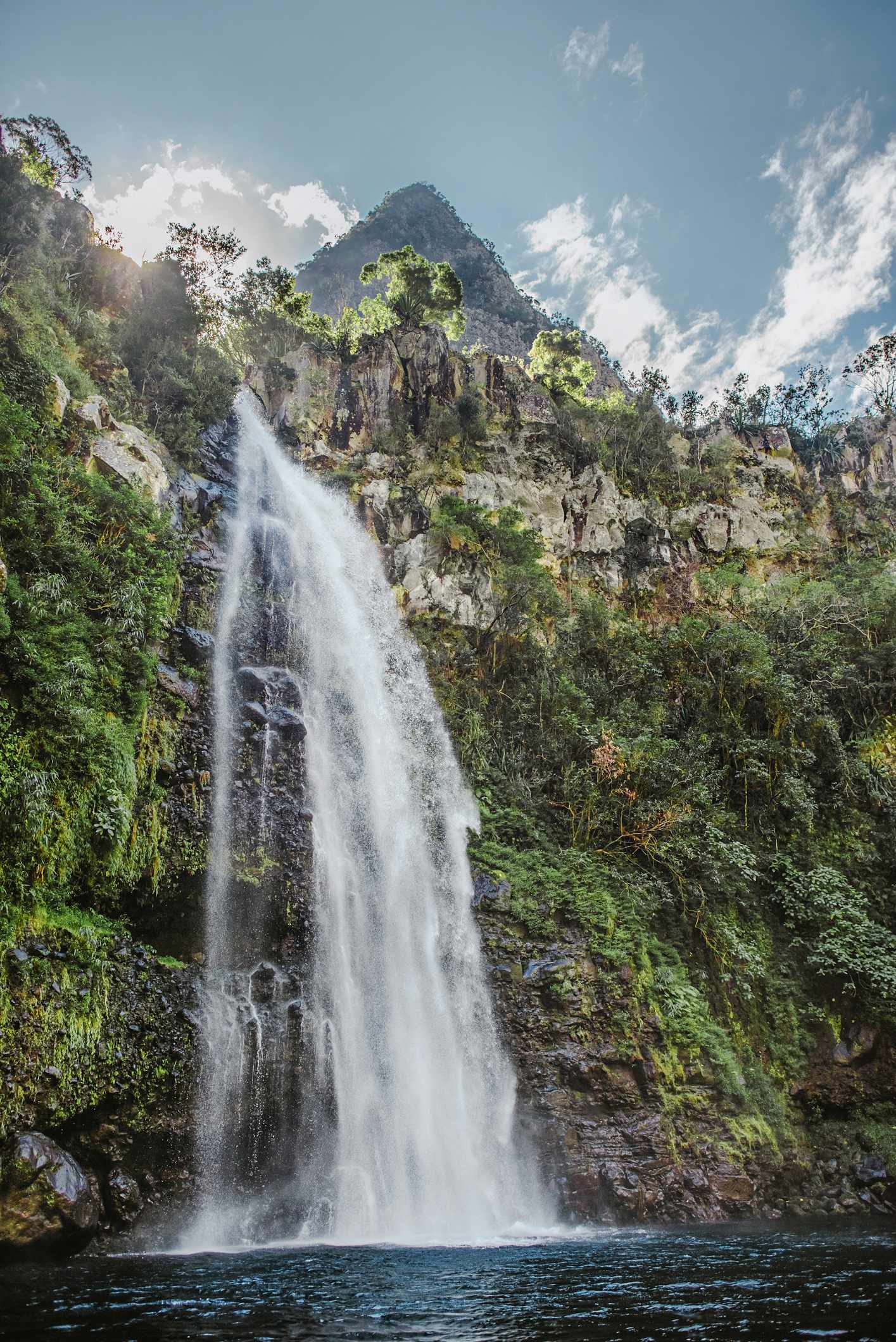 blt2240e5497461d936-la-reunion-wasserfall-am-berg-g-1197470015.jpg Wasserfall auf La Reunion