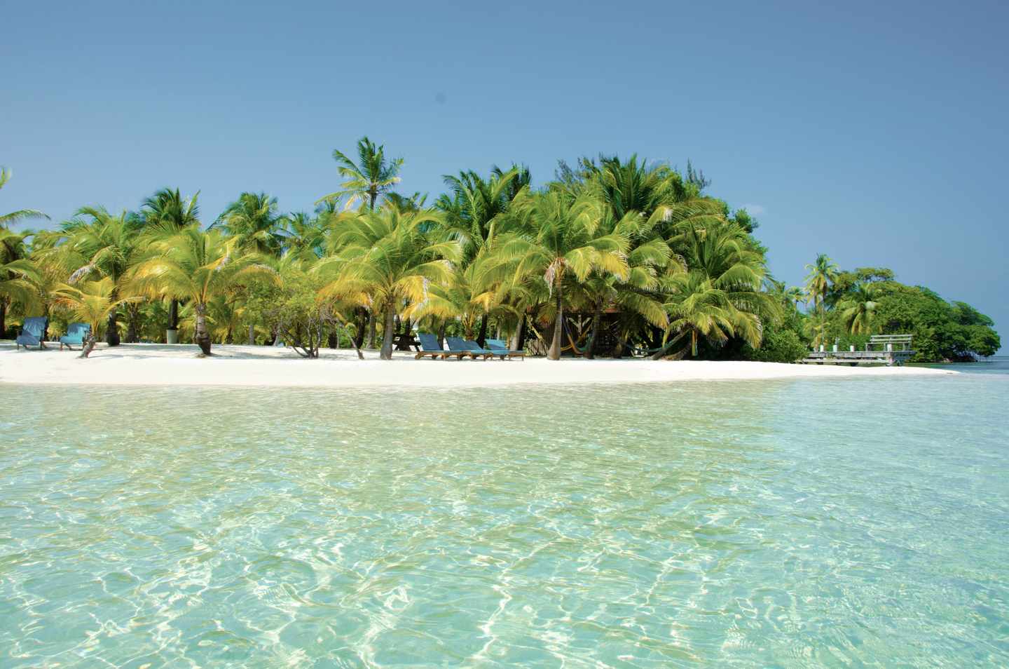 belize-south-water-caye-t-496597611.jpg