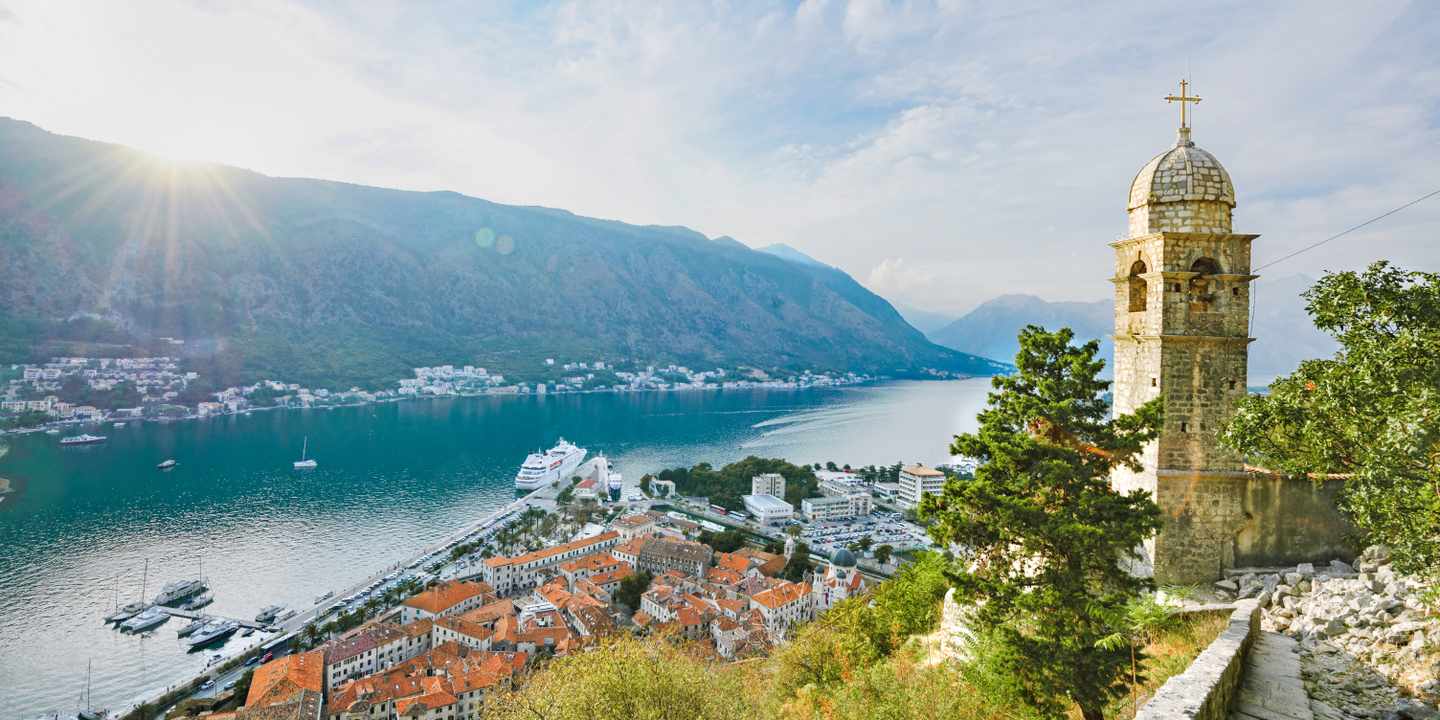 montenegro-kotor-bucht-g-928546378.jpg