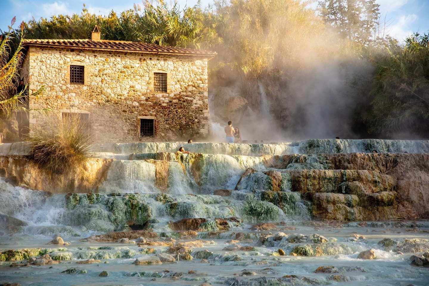 italien-toskana-heisse-quellen-therme-saturina-g-1326117677.jpg