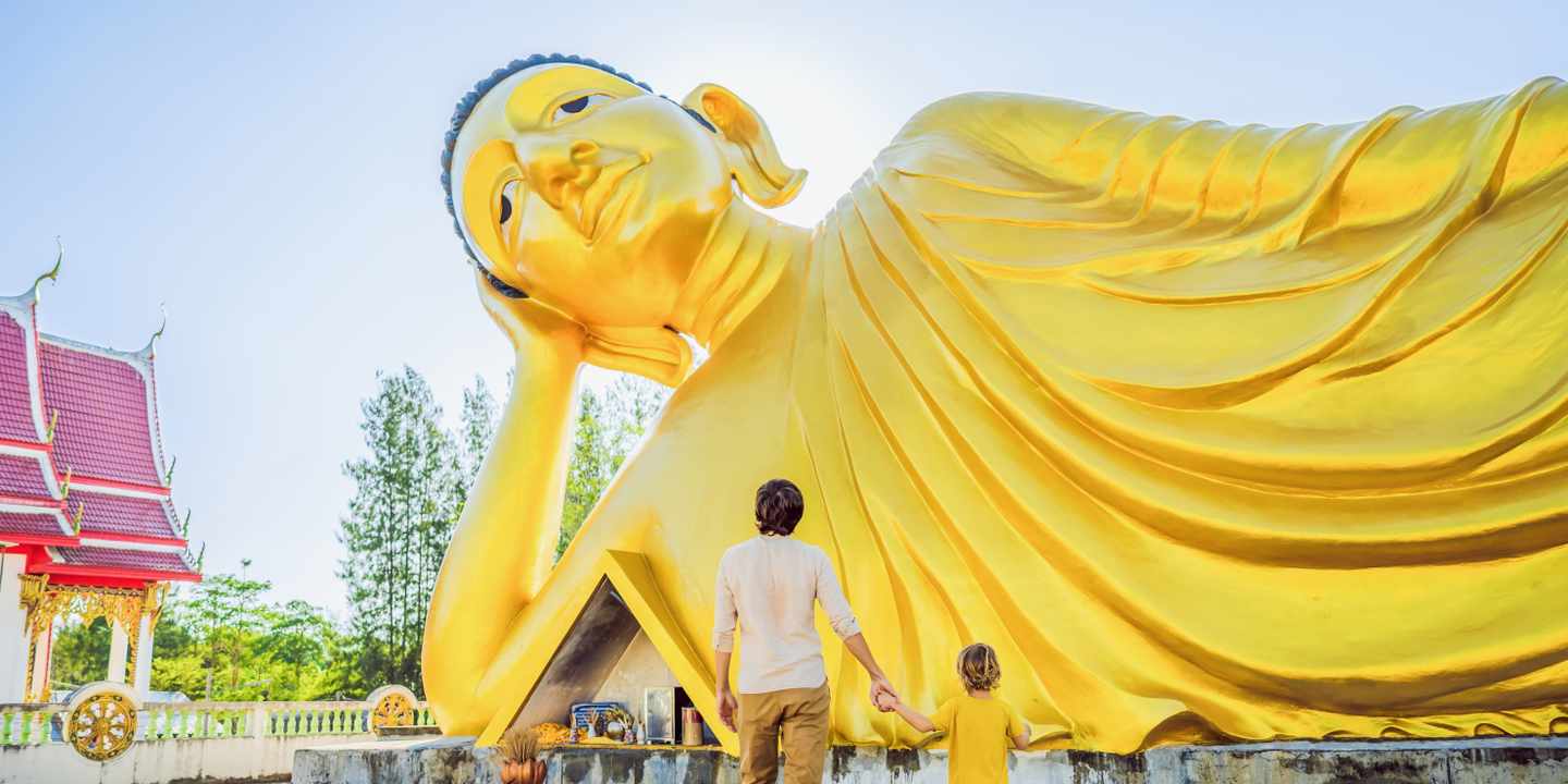 thailand-phuket-wat-sri-sunthon-lying-buddha-g-1156833024.jpeg