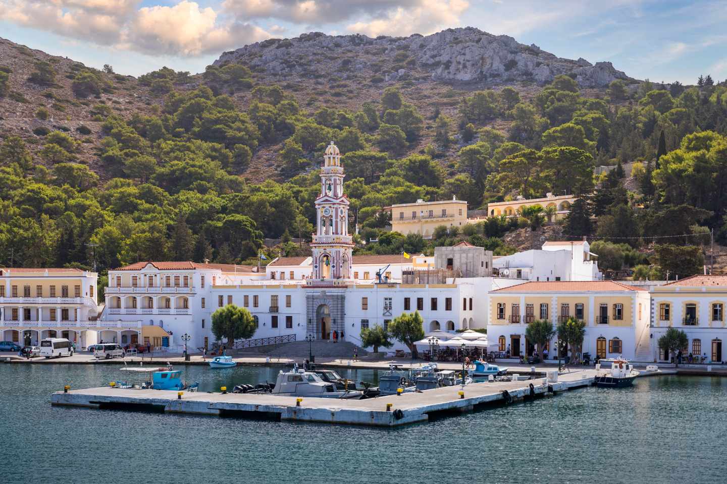 griechenland-griechische-inseln-symi-kloster-panormitis-g-1419098228.jpg