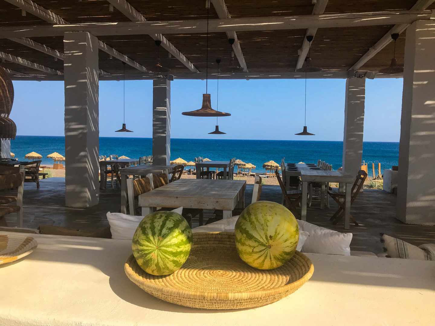 mea-terra-beachclub-tische2.jpg