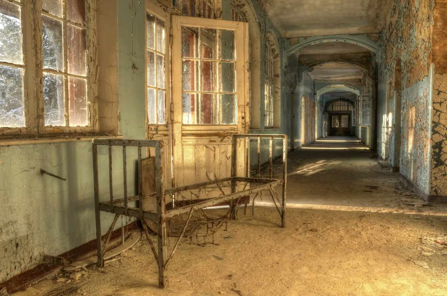 bltf215194e82451fd9-deutschland-brandenburg-beelitz-heilstaetten-fotospots-deutschland-g-495474031.jpg Fotospot in einem Lost Place in Deutschland: Beelitz-Heilstätten