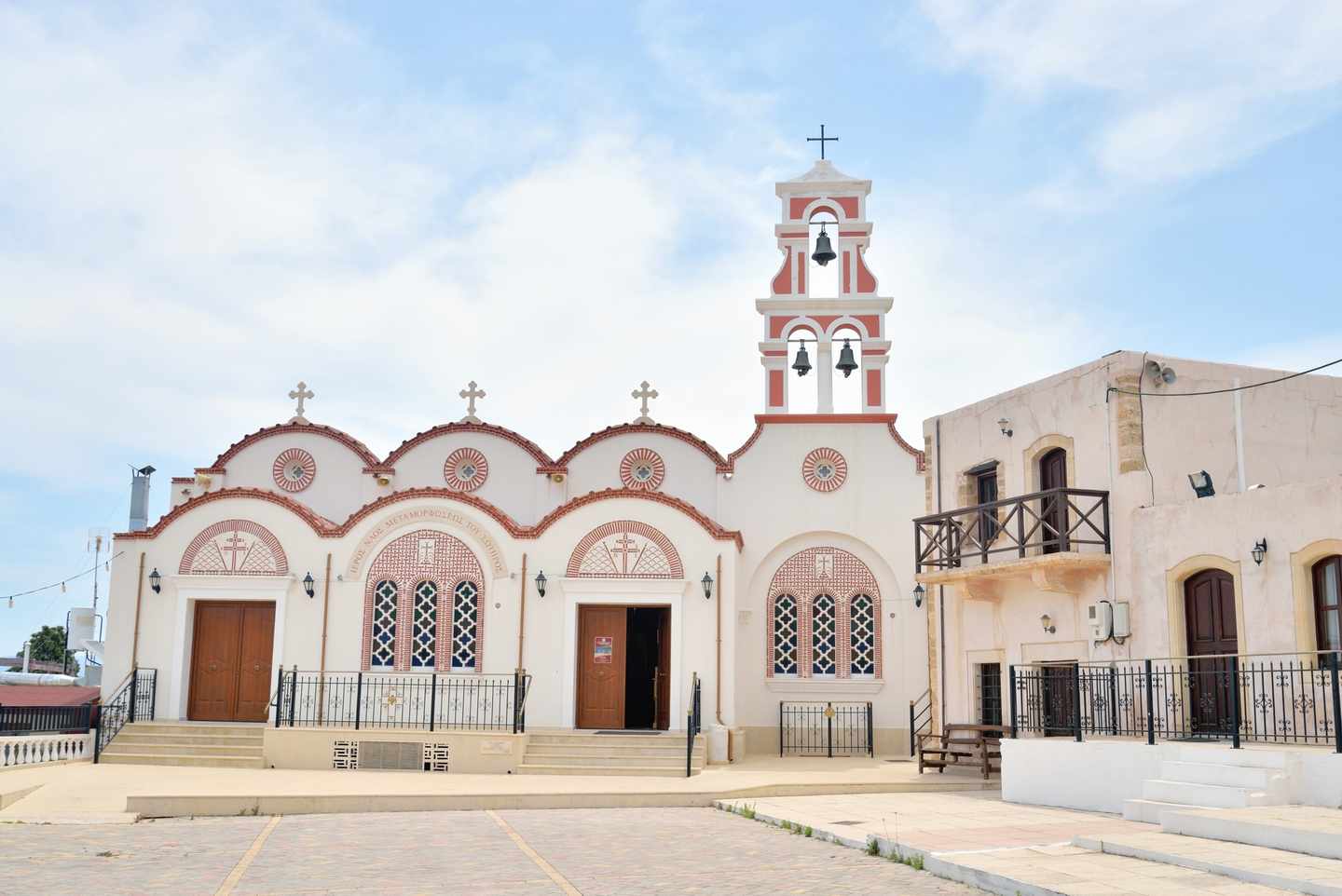griechenland-kreta-kirche-von-piskopiano-g-636658590.jpg