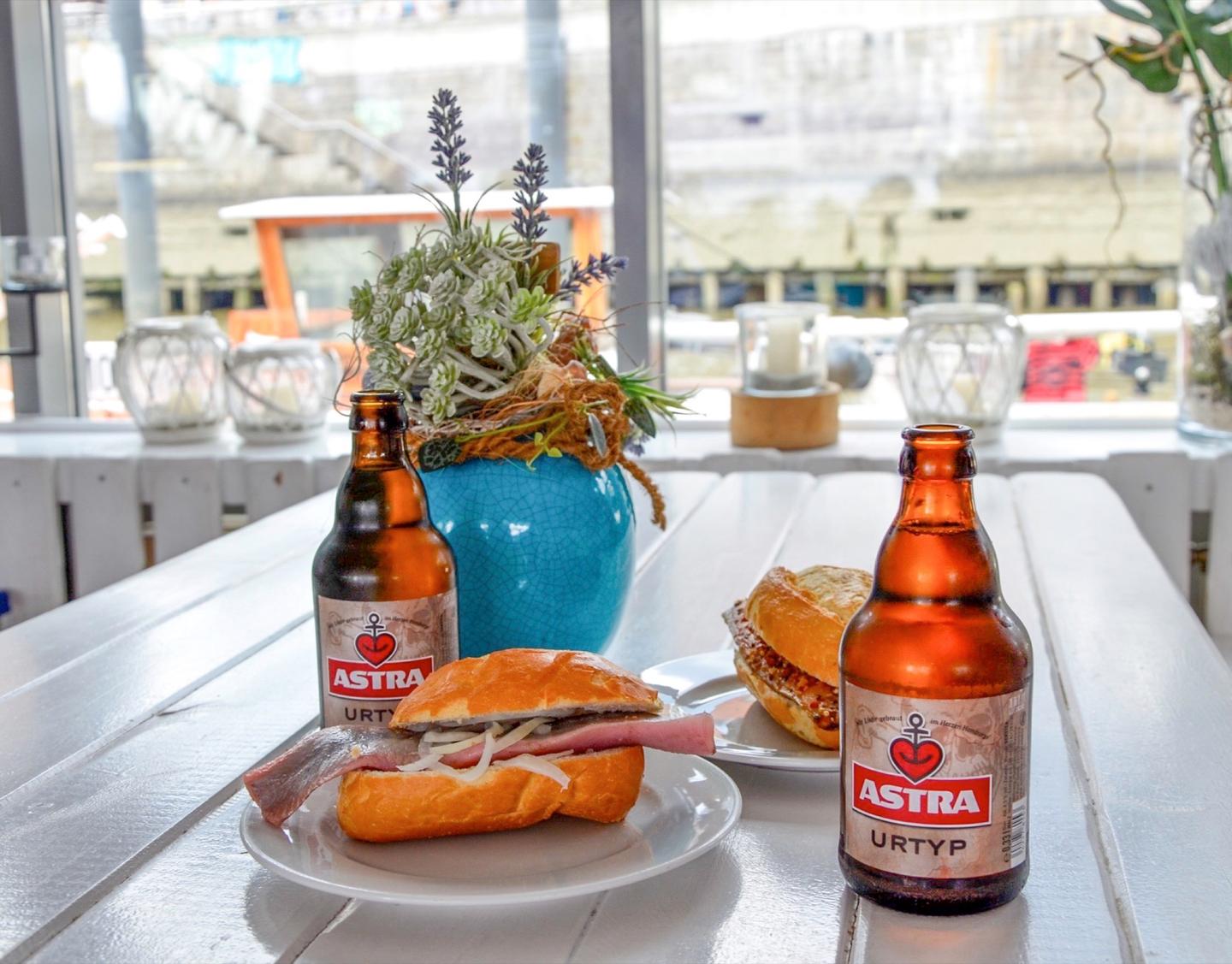 Fischbrötchen bei Brücke 10