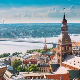 lettland-riga-dom-fluss-bruecke-g-1003561078.jpg