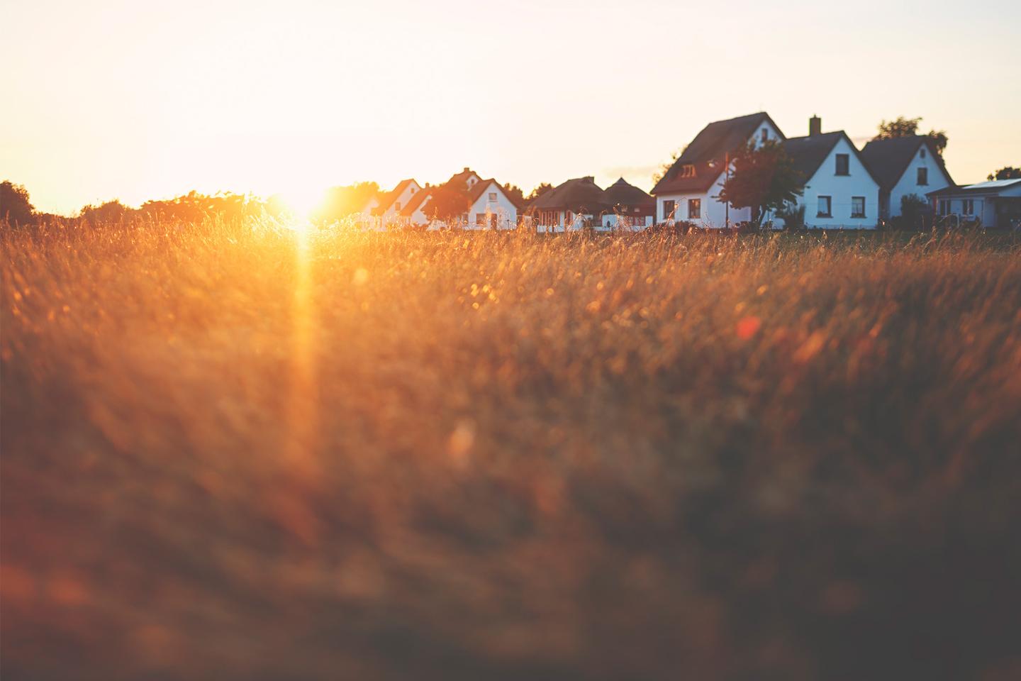 deutschland-ferienwohnung-traumhafte-aussicht-bei-sonnenuntergang-g-609689666.jpg