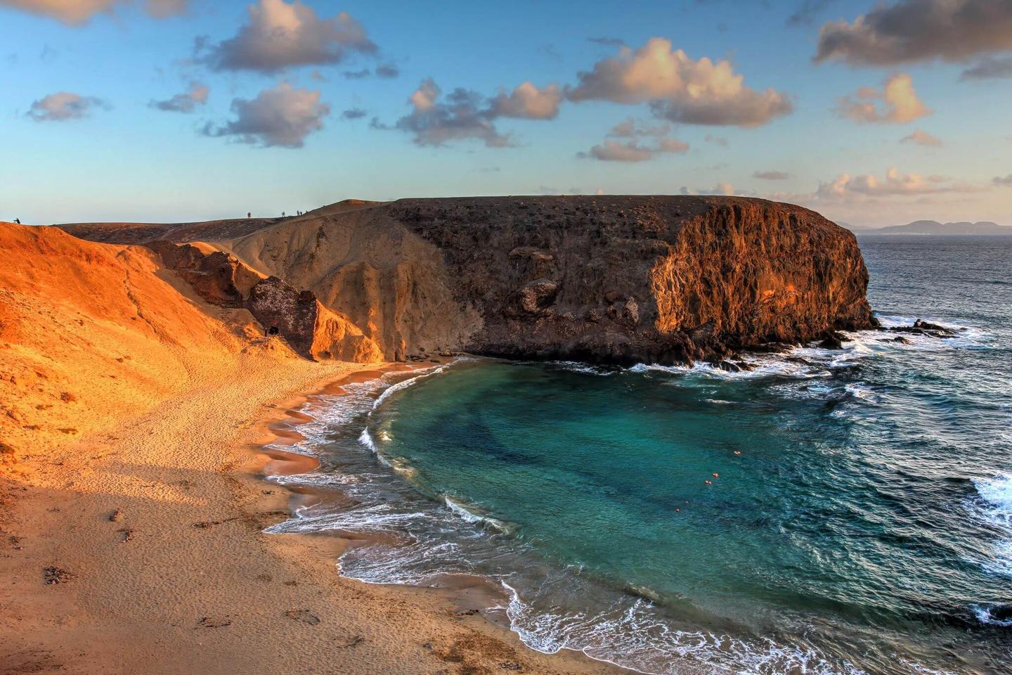 spanien-inselhopping-kanaren-lanzarote-randnotiz-papagayo-beach-g-510243081.jpg