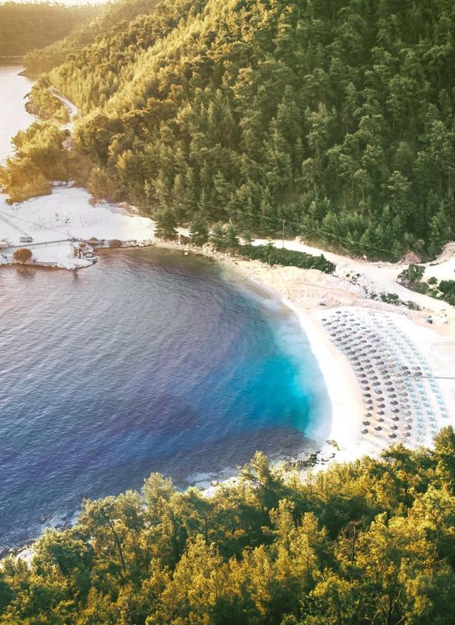 griechenland-griechische-inseln-thassos-porto-vathy-beach-g-1124681687.jpg