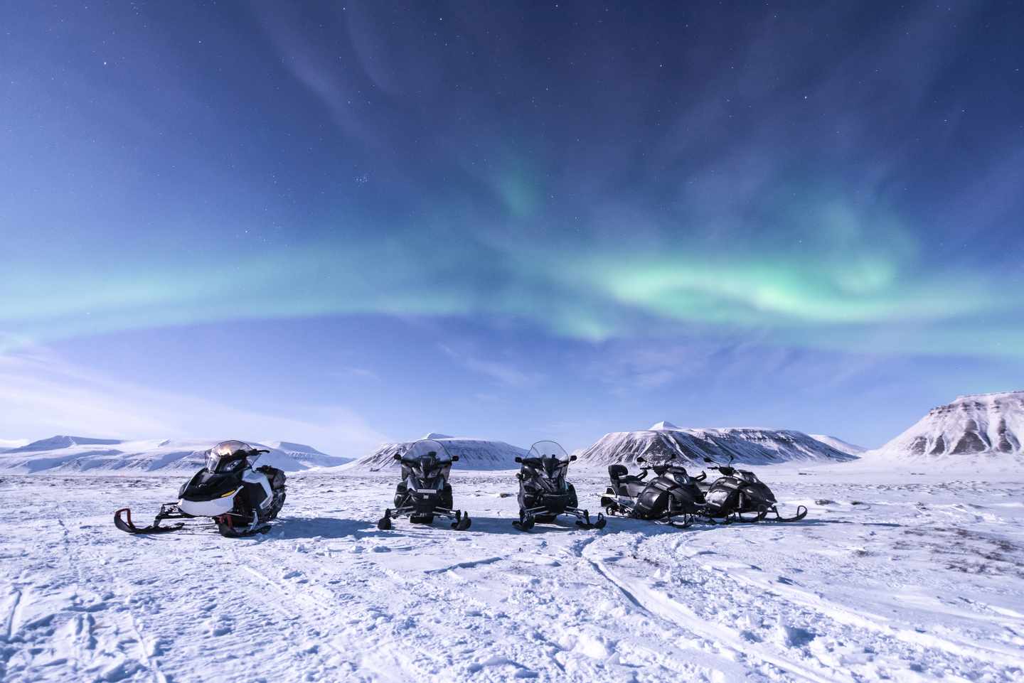 norwegen-spitzbergen-nordlichter-g-938792340.jpg