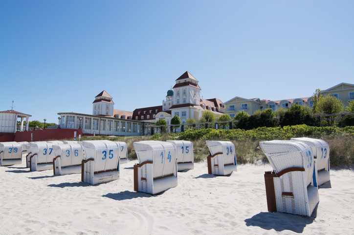 binz-strand-baederarchitektur-g-535797726.jpg