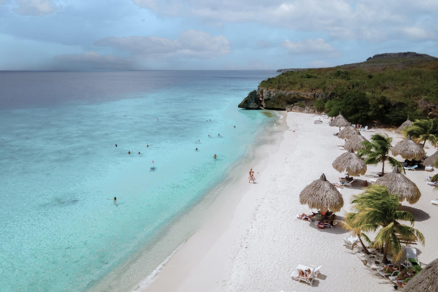 curacao-strand-cas-abou-luftaufnahme-g-2072677032_bearbeitet.jpg