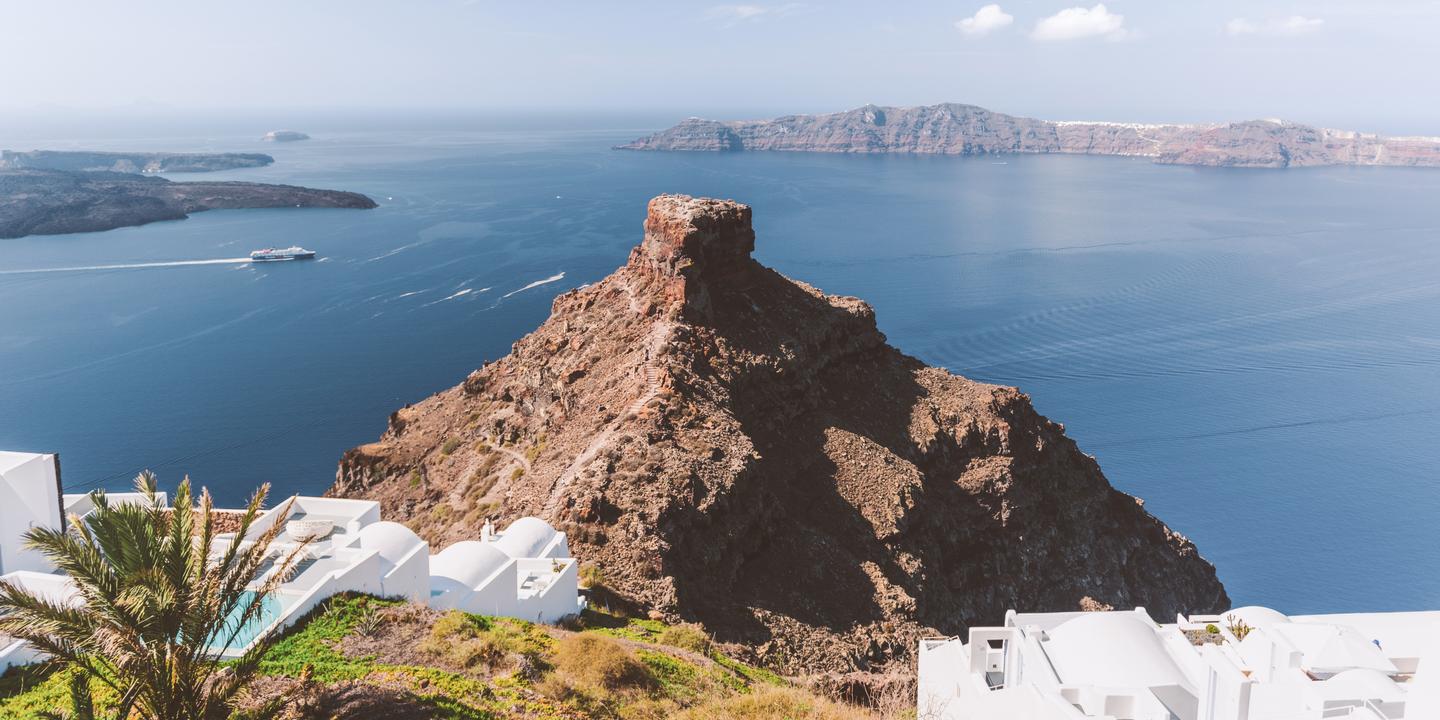 bltfe65787fae8e9294-griechenland-santorini-skaros-rock-g-1136770455.jpg griechenland-santorini-skaros-rock-g-1136770455.jpg
