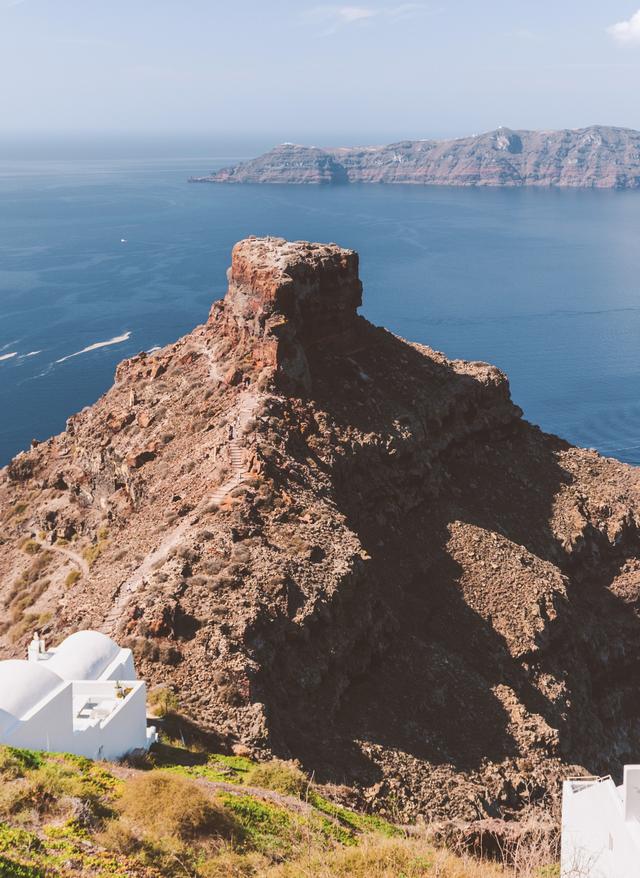 Santorini Geheimtipps griechenland-santorini-skaros-rock-g-1136770455.jpg