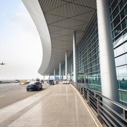 flughafen-g-532028548.jpg