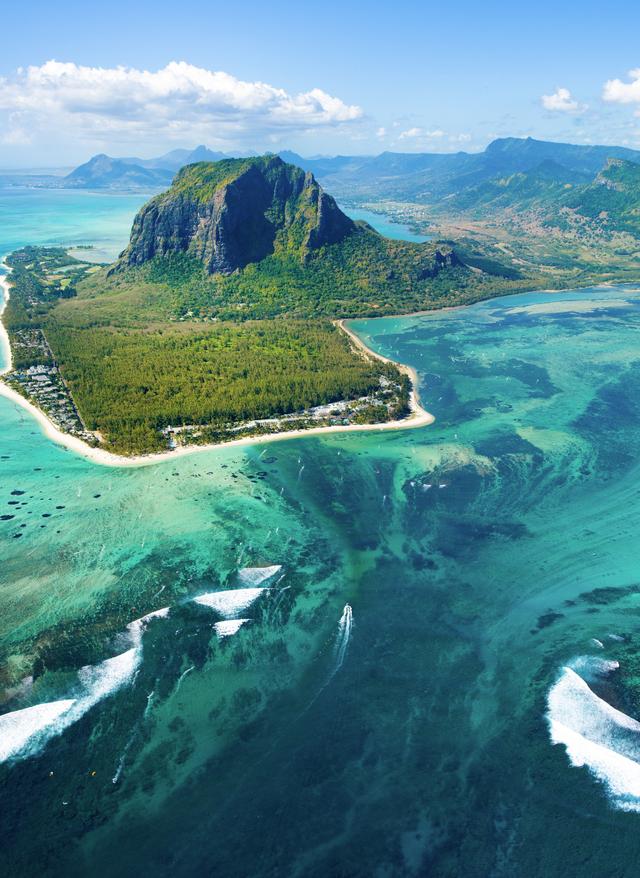Angebote entdecken Mauritius Wasserfall Unterwasser Meer