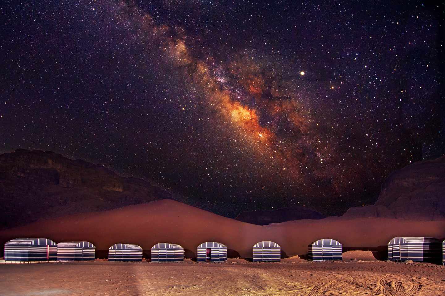 jordanien-wadi-rum-camp-sternenhimmel-g-1171393521.jpg