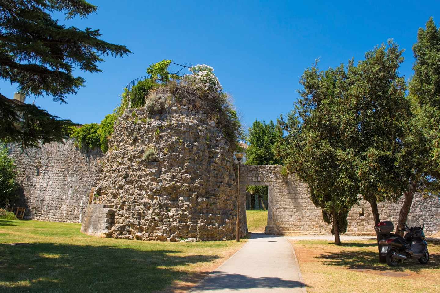 kroatien-porec-verteidigungsturm-von-1473-g-1331999217.jpg