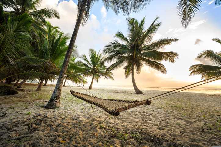 kenia-diani-beach-haengematte-g-639469944.jpg