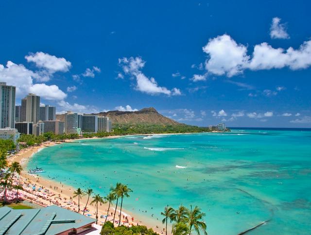 usa-hawaii-oahu-honululu-waikiki-beach-g-178735760.jpg