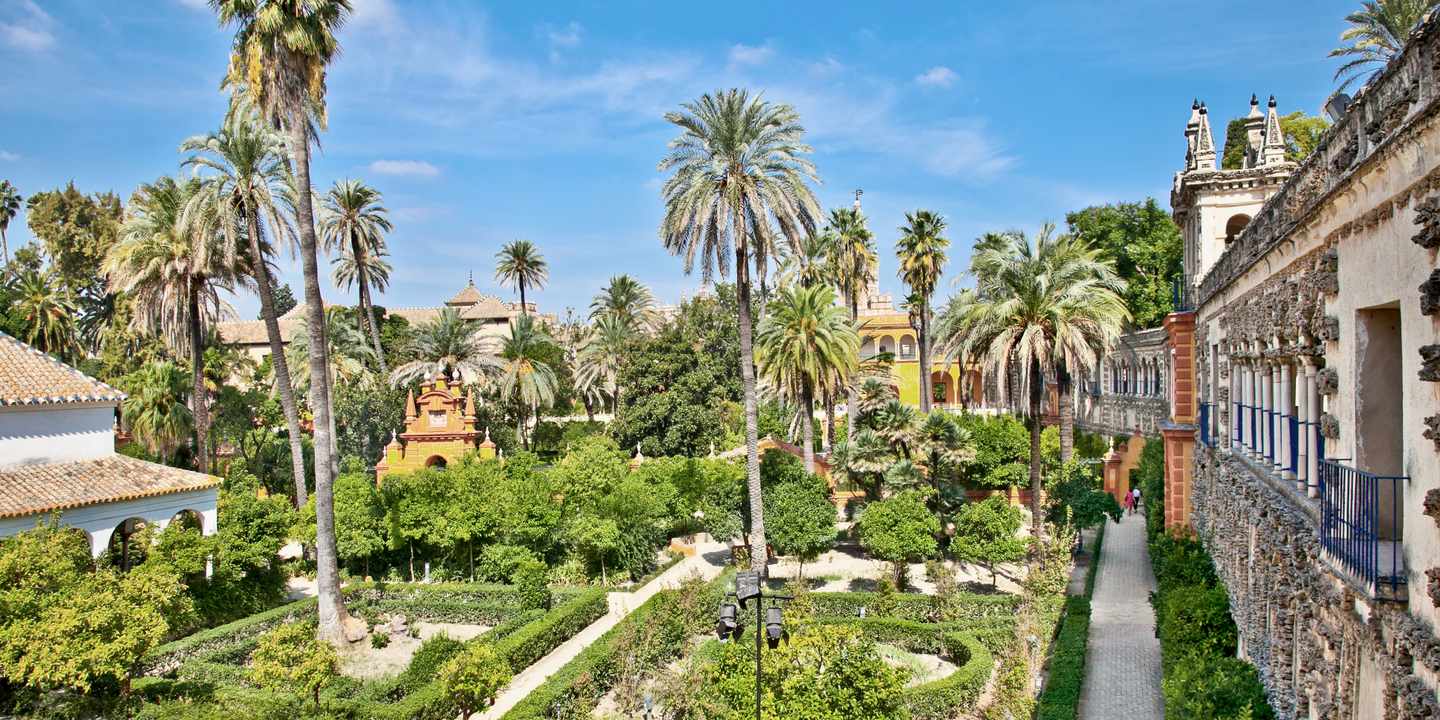 spanien-sevilla-gaerten-des-alcazar-g-464441515.jpeg