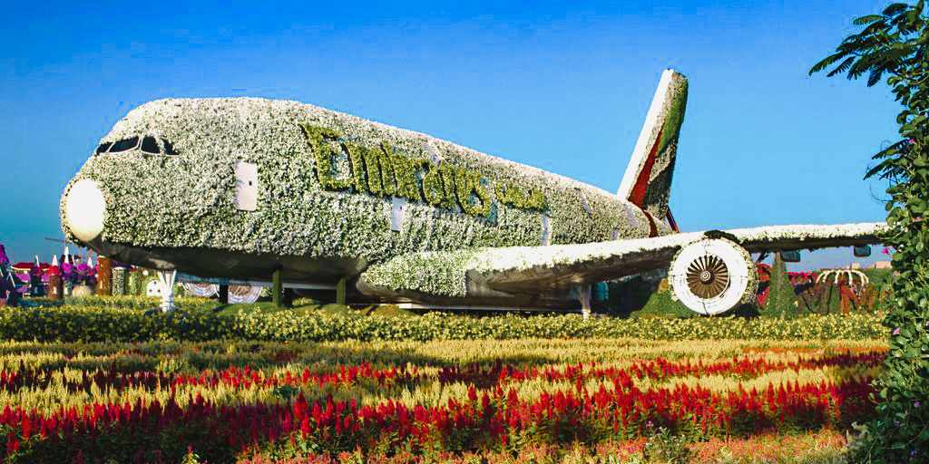 dubai-miracle-garden-emirates-flugzeug.jpeg